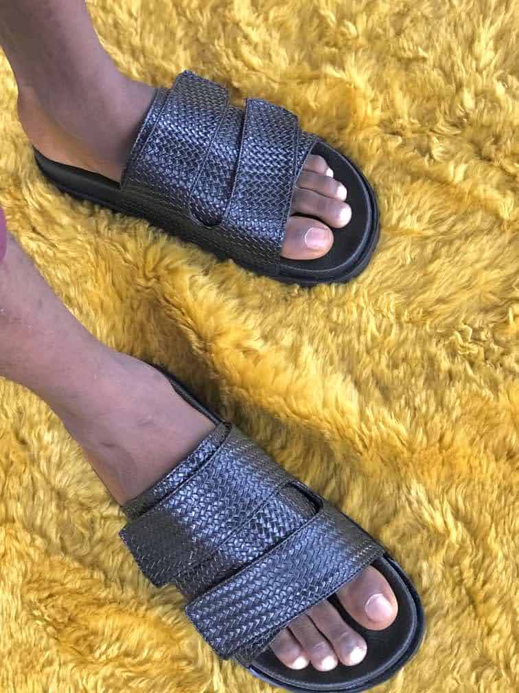 Palm slippers Slide – BuyNiger